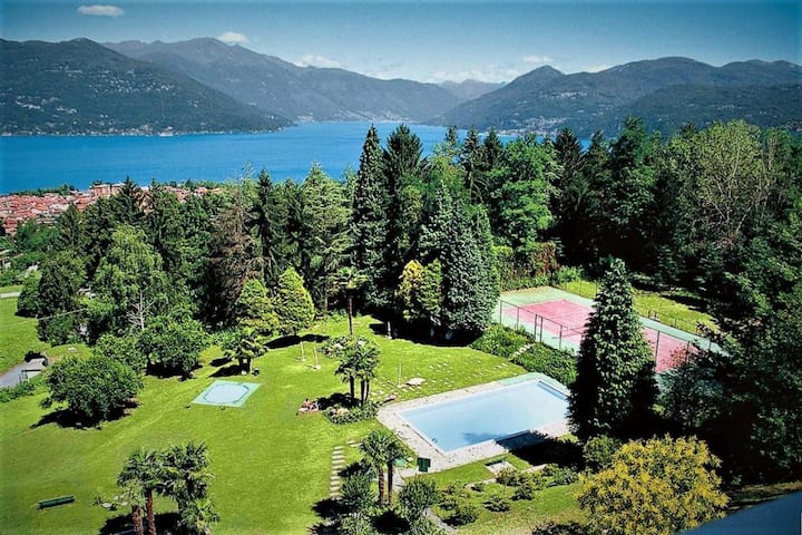 Apartment Amalia lake view pool Germignaga