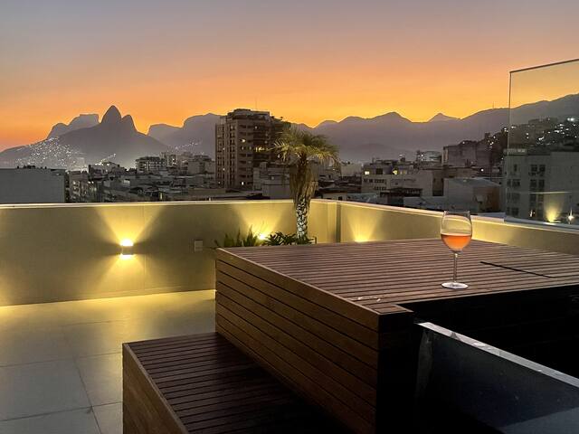 Apto c/ vista e piscina entre Ipanema e Copacabana gallery image 2