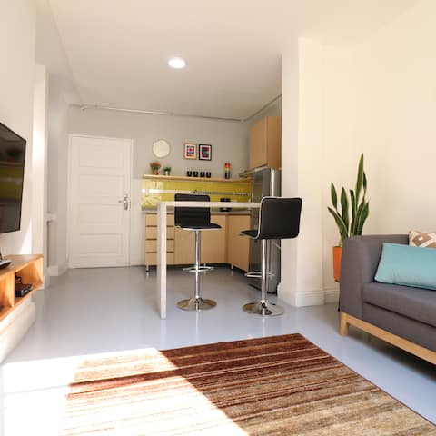 Top Airbnb: Refugio 202A: Your Oasis in the Heart of Cali in La Merced