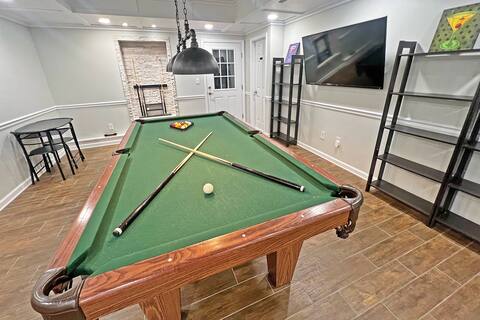 5BR4.5BA w/Private Swimming Pool and Pool Table