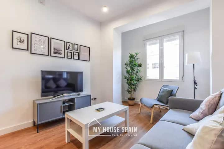Myhousespain - Moderno Piso En Embajadores - Madrid