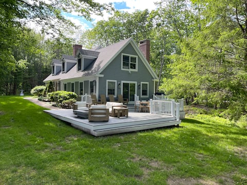Kennebunkport Riverfront Home (Waterfront)