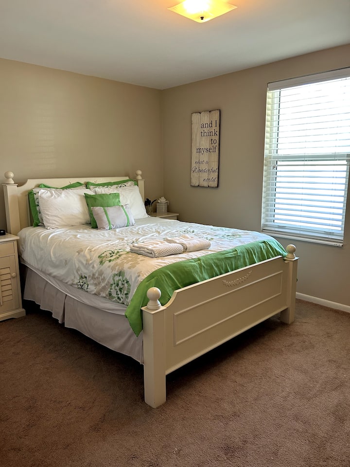 Dormitorio Queen en la planta baja