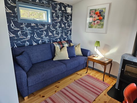 Top performing Airbnb: Cabin near the beach with lovely views in Orust