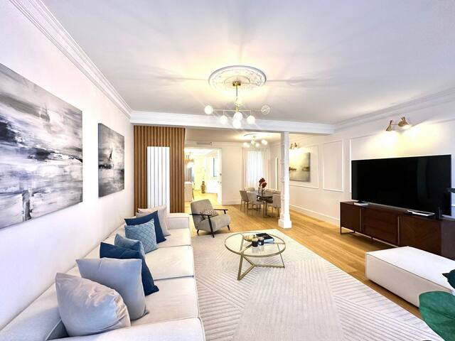 Luxury Apartment in the center of Madrid gallery image 4