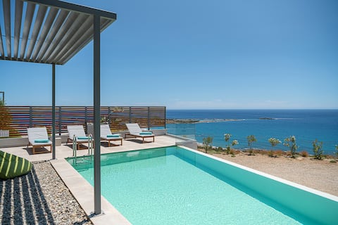 Krystallon West - Superb views, close to the beach
