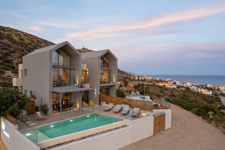 Krystallon West – Superb views, close to the beach gallery image 4