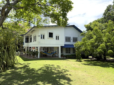 Beachfront Private Family-Friendly House | Nature