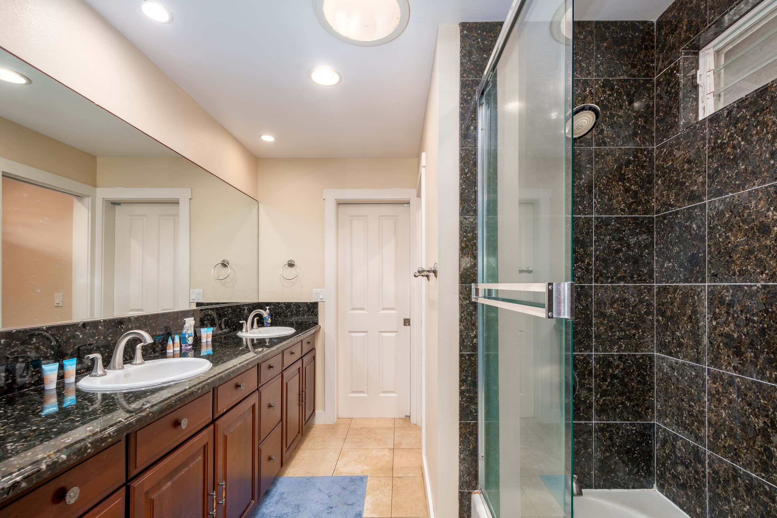 Home in Poipu Beach · ★4.95 · 4 bedrooms · 5 beds · 3.5 baths - Image 17