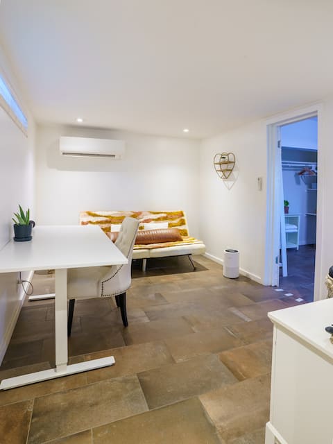 Top performing Airbnb: Cozy Casita: Your Private Escape in Central City