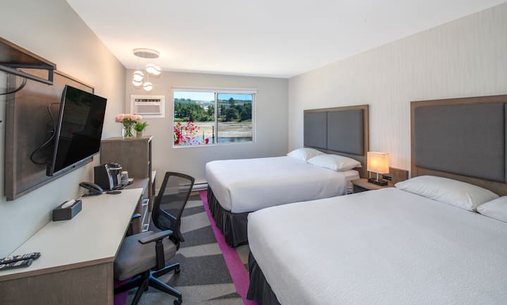 Oceanview Family Suite E - Sechelt