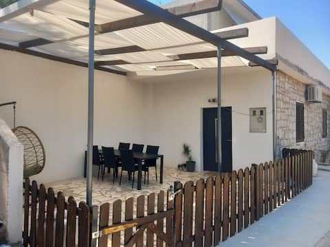 Popular Airbnb listing: Fisherman's House in Općina Lastovo