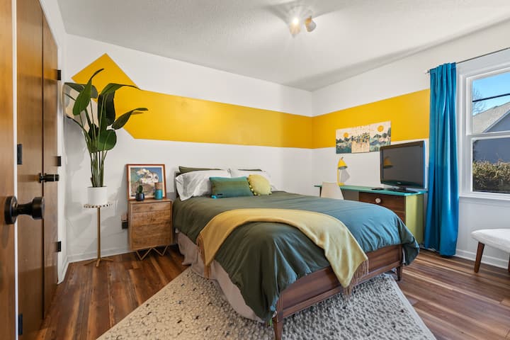 Cozy Retro-styled Home 3 Mins To Lake! - Rock Hill, SC