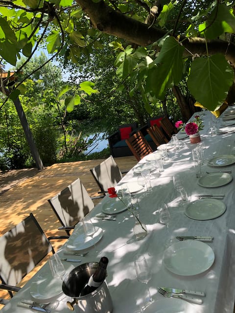 Garden for small parties, river access