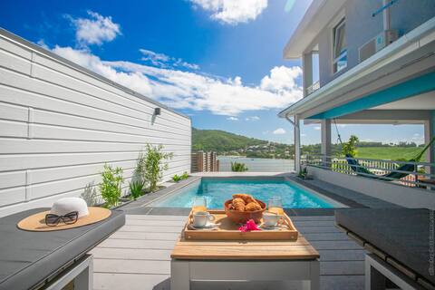 Villa Trésor de la Bay - Pool, sea view