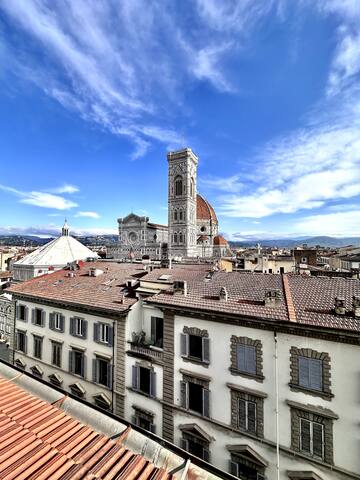 Holiday AD Duomo, Florence gallery image 3