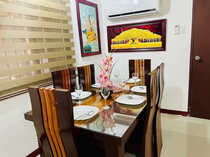 Comfortable 2br Stay W/ Acs, Hot Showers & Parking - Lipa