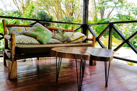 Mukinduri Cottage