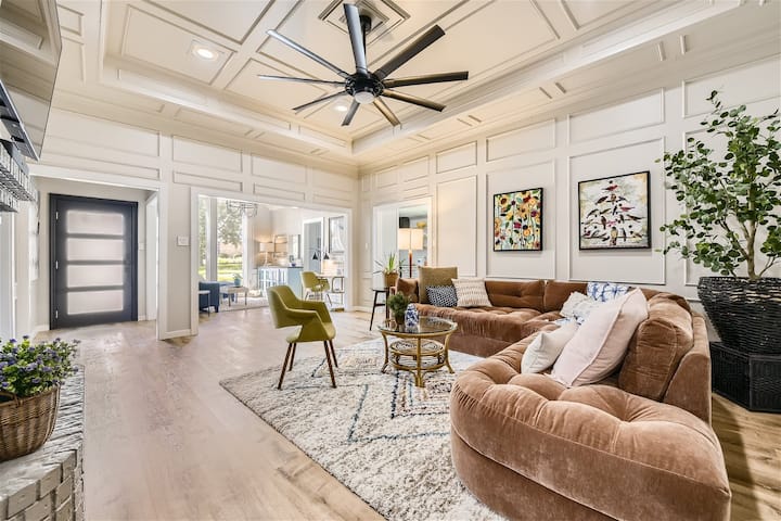 Lively Interior Oasis W/ Big Yard- Fast- Wifi - Southlake, TX