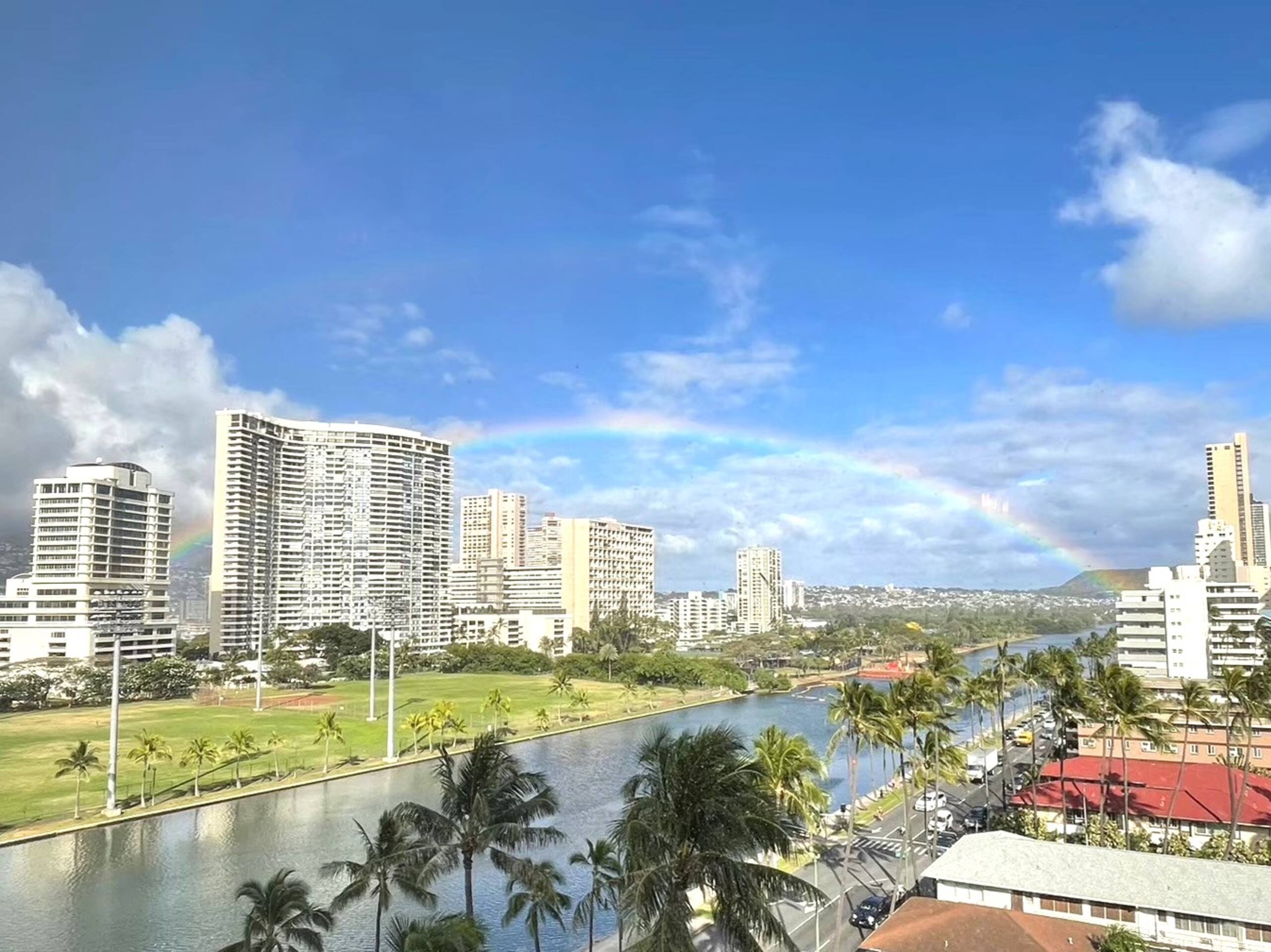 Condo in Honolulu · ★4.63 · 1 bedroom · 2 beds · 1 private bath - Image 10