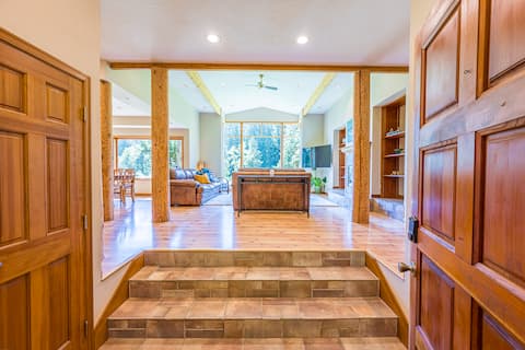 Solduc Riverfront tranquil log Cabin Retreat