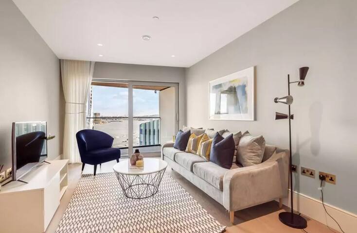 ShyRoyale gallery image 4