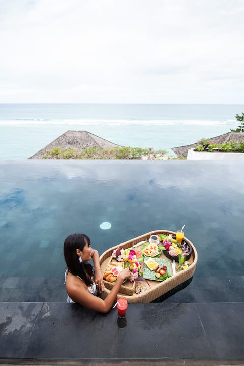 CutOff50% Nusa Dua beach front 4BR w/infinity pool