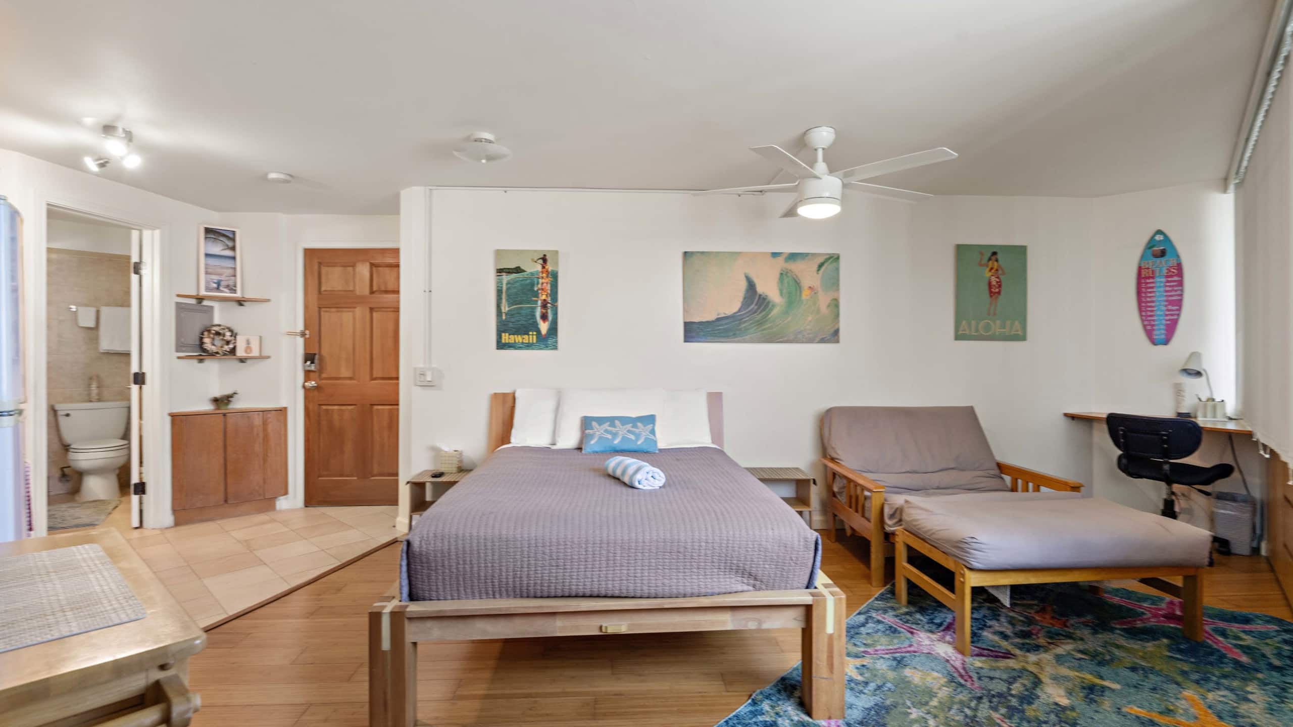 The Aloha Shack! Free Parking! - Image 3