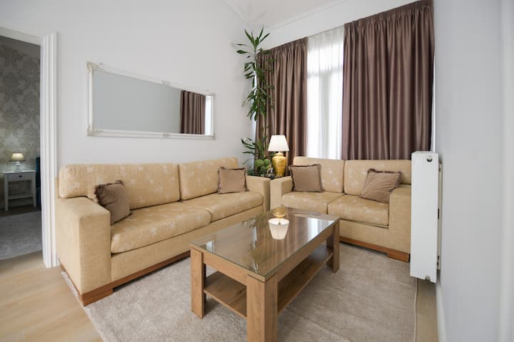 მისაღები ოთახი