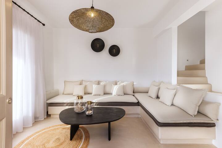 Eolia Luxury Villas Senior Villa gallery image 3