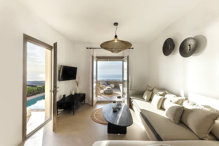 Eolia Luxury Villas Senior Villa gallery image 4