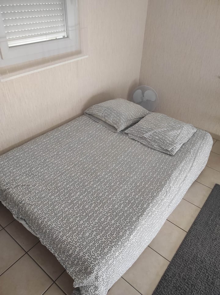 Საძინებელი # 4 