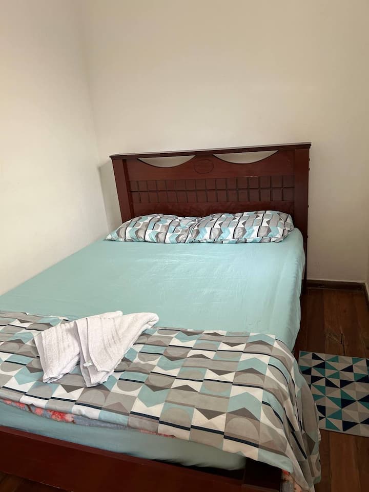 Dhomë gjumi 4