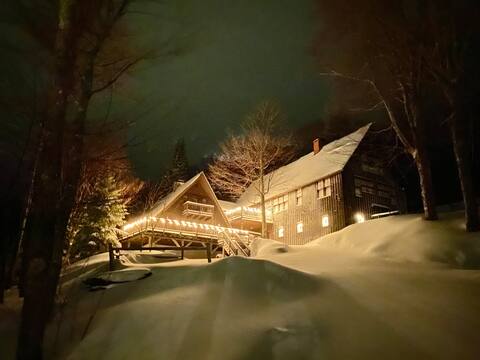 Mountain Mansion @ Bolton Valley Trailside
