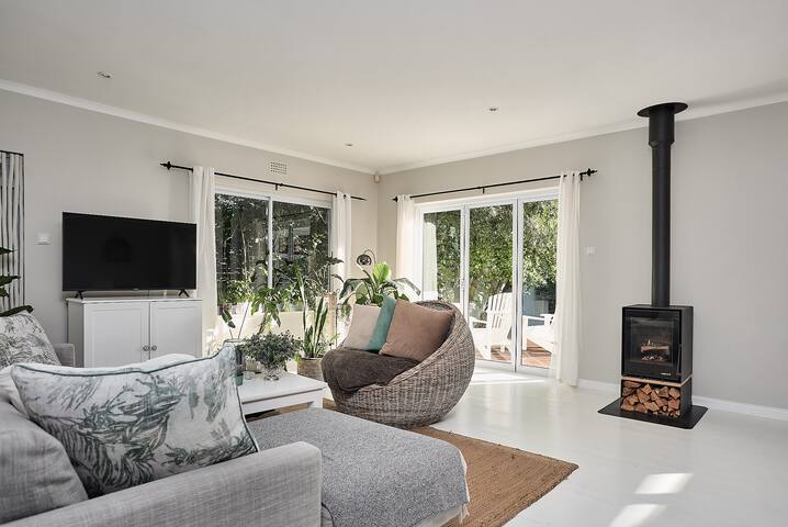 Welcome to Beach Bound, only 300m from the beach