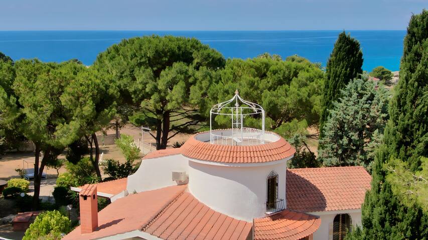 Domina Levante. Exotic Villa with Beach & SPA gallery image 5