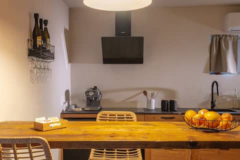 Charming apt with jacuzzi in Milan's Villa