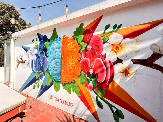 Unique | Up to 18 Guests | Rooftop & Billiards