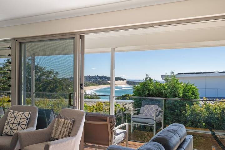 Seaclusions ~ 250m to South One Mile Beach gallery image 2