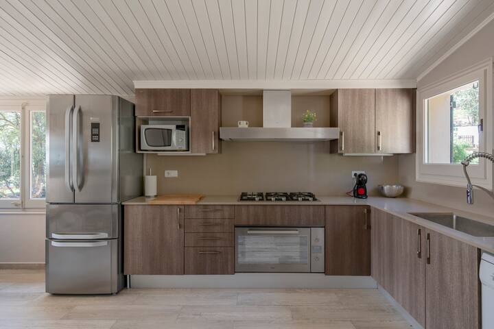 Casa La Vinya con parking y piscina gallery image 4