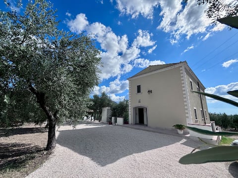 Auliv - House Among Olive Groves and the Sea