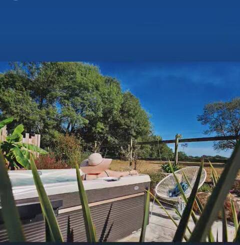 la maison des Nymphes -son spa-sun-bike pool.