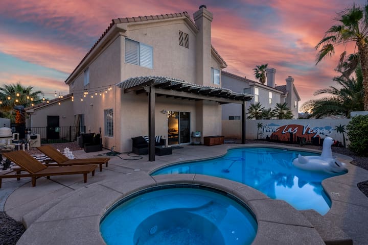 Vegas Game Haven Heated Pool! Near Airport & Strip