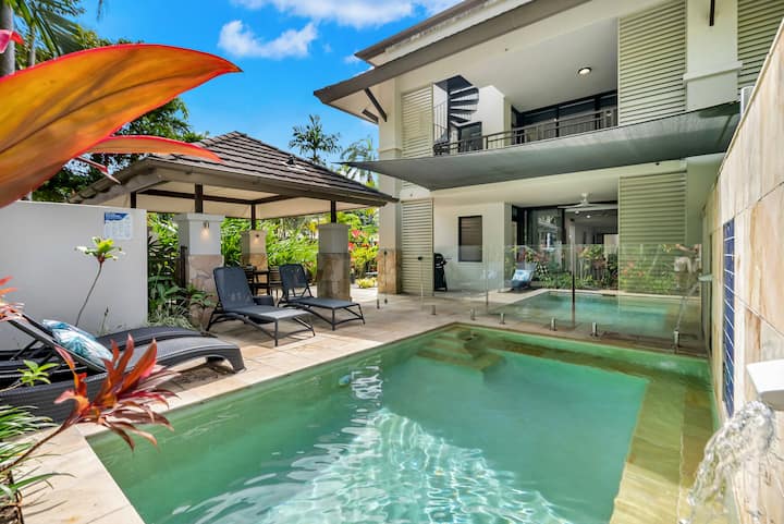 Fresco Tropical: Private Pool Haven by Golf Course
