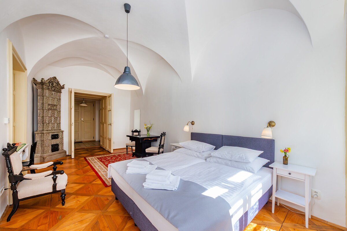 Ambienti i dhomës së gjumit