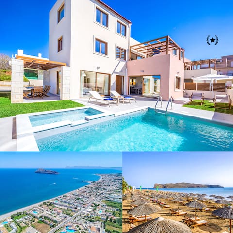 Walk to Beach, Shops & Restaurants / Heated Pool