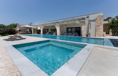 Leib Estates - Two Luxury Villas (Rental of Two Villas)
