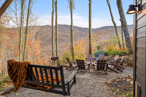 Pisgah Peaks ~ AVL ~ Hot Tub ~ Unmatched VIEWS!