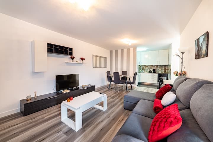Comfortable Apartment With Sea And City View - Madera