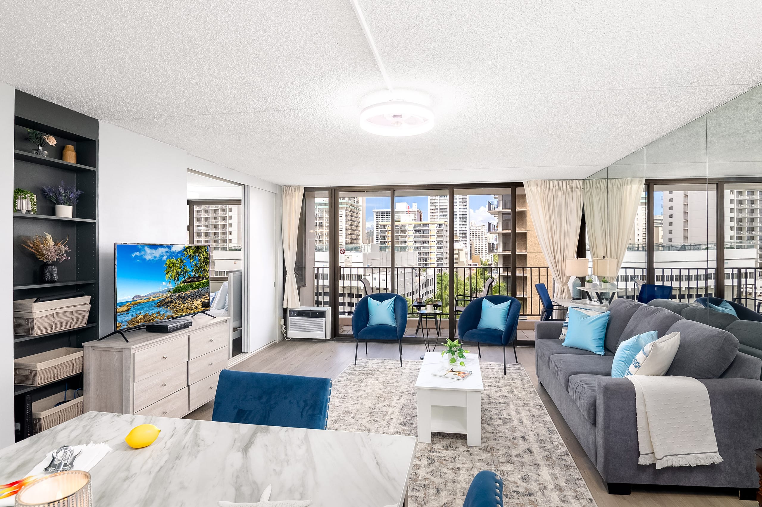 Condo in Honolulu · ★4.92 · 1 bedroom · 2 beds · 1 private bath - Image 1